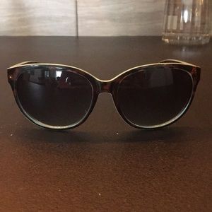 Jessica Simpson sunglasses